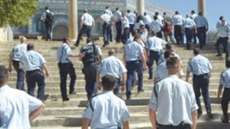 حماس: سحب تقرير غولدستون شجع الاحتلال على اقتحام الأقصى