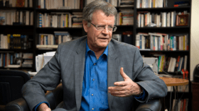 خبير فرنسي: قطر استثمرت رياضيًا تحييدًا لِأطماع السعودية