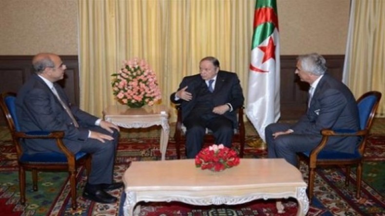 الرئيس بوتفليقة: يجب أن يبقى خليلوزيتش مدربا لـ “الخضر”