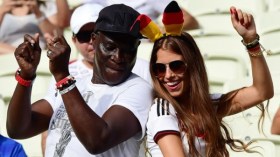 أنصار غانا طاب لهم الجو في البرازيل ويرفضون العودة إلى بلادهم!؟