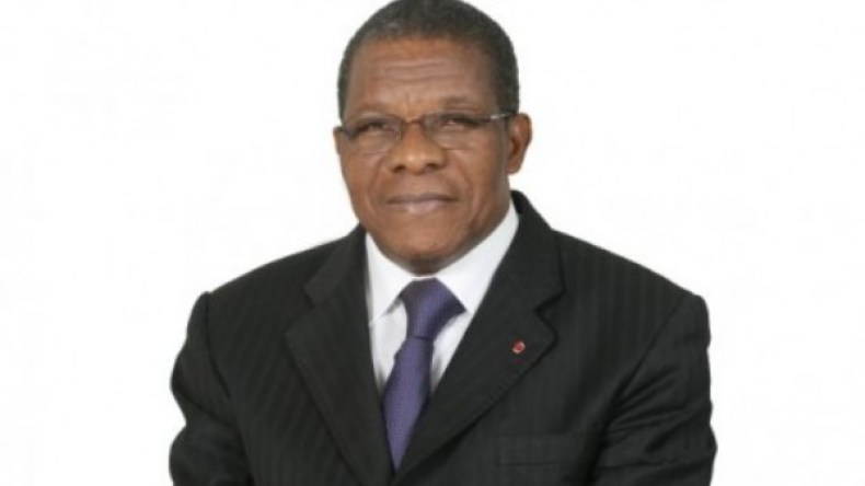 في هجاء مدرب بوردو.. للوزير الطوغولي الشاعر “كوفيغو”!