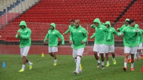 أمطار غزيرة خلال تدريبات “الخضر”