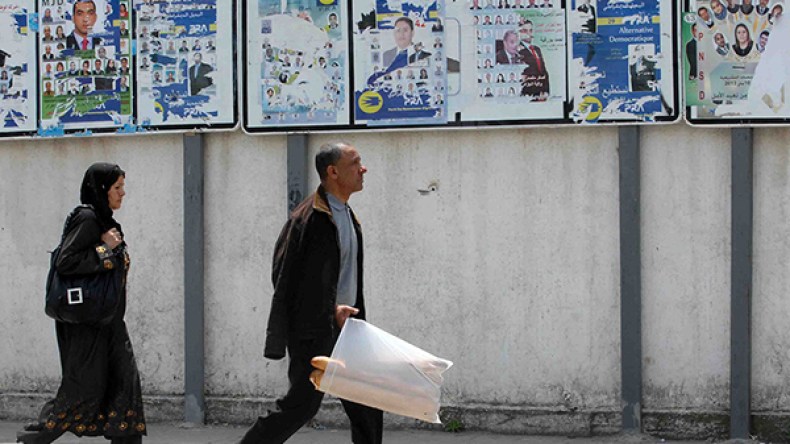 مرشحون يوزعون المشاريع ويتسولون الأصوات بالمسيلة