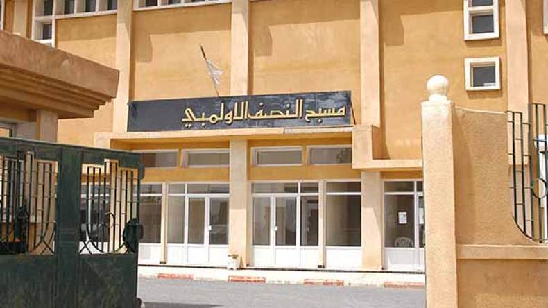 مسبح وحيد لأكثر من 200 ألف ساكن بالوادي