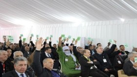 هل اجتمع اتحاد الكرة الجزائري بِسيدي موسى أم بِفرنسا؟