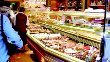 Les algériens dépensent 5000 milliards pour fêter le « réveillon »