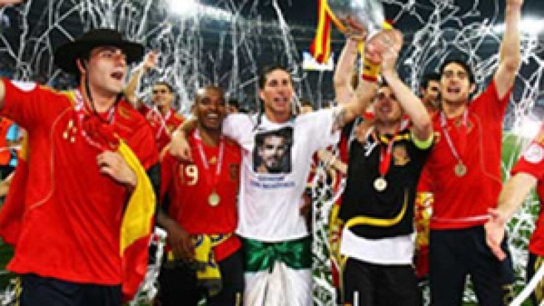 الترتيب الشهري للفيفا : إسبانيا تحتفظ بصدارة التصنيف العالمي والجزائر في المرتبة 76