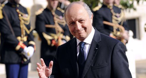 Donner un nouvel élan pour la coopération entre l’Algérie et la France (Laurent Fabius)
