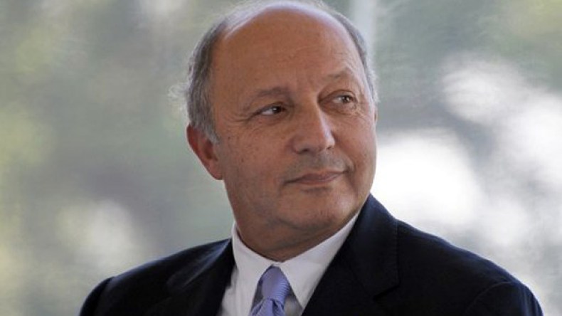 فابيوس يؤكد تمسك فرنسا بحل الدولتين في فلسطين