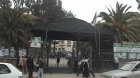 الطلبة يطالبون وزير التعليم العالي بالتدخل العاجل