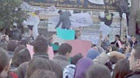 طلبة المدارس العليا يواصلون الإضراب وطلبة الجامعات يتجندون للمسيرة