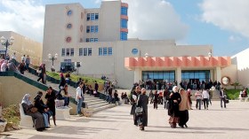 جامعيات في باتنة يتعرضن للتهديد بالحرق