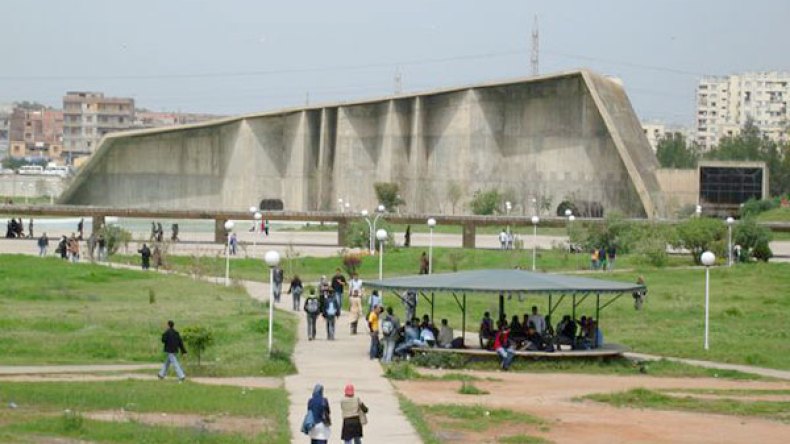 جامعة باب الزوار تحول الحرم الجامعي إلى فضاء تجاري