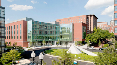 Negotiations Underway To Establish A French University in Algeria