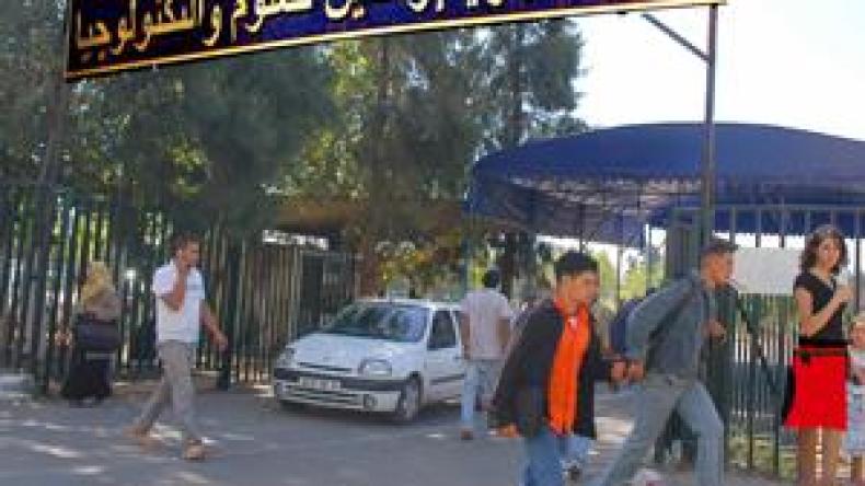 2800 منصب مالي للأساتذة و4400 للمستخدمين والتقنيين عبر الجامعات