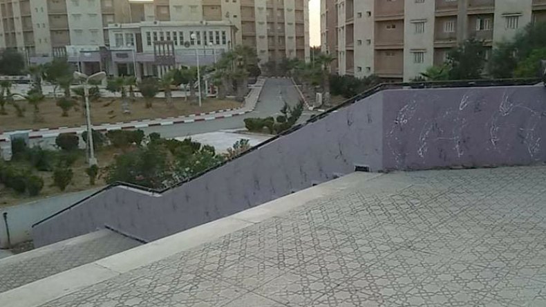 فتح الإقامات الجامعية للتكفل بالطلبة تحسبا لاستئناف الدراسة حضوريا