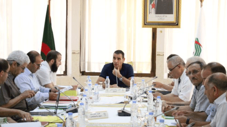 27 إجازة للأندية المحترفة وقضية حقوق البث تؤرق مدوار