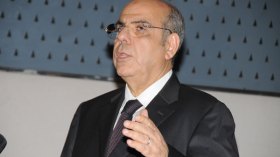 الفاف تستنجد بالخبرة الفرنسية للنهوض بقطاع التحكيم