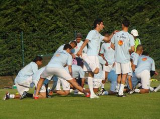 Algerian football squad to prepare in Florence the match versus Egypt