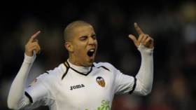 فيغولي ينتصر في بريطانيا