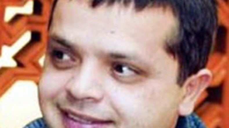 نجوم الفن والرياضة المصريون يهدون وردة لكل لاعب جزائري