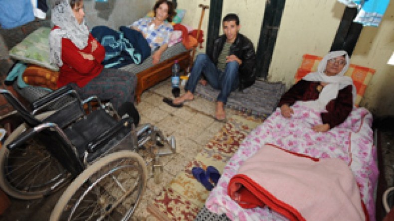 عائلة‭ ‬من‭ ‬خمسة‭ ‬أفراد‭ ‬تطرد‭ ‬من‭ ‬‮”‬شاليه‮”‬‭ ‬دون‭ ‬وجه‭ ‬حق