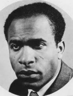 La pensée et l’idéologie du militant Frantz Fanon mises en exergue