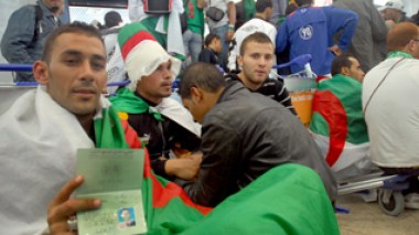 Algeria-Egypt play off: thousands of Algeria fans resolved to go to Sudan