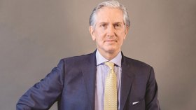 مطالب بالتحقيق في لقاءات السفير الفرنسي برؤساء الأحزاب!