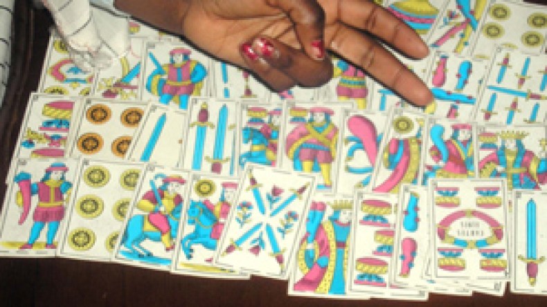 “الشروق” تدخل عالم “الدجالين” وتفضح حيلهم