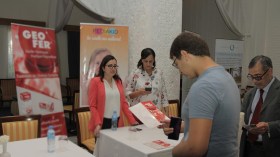 صيادلة يتهمون “لوبيات” بعرقلة تسويق الدواء الجنيس