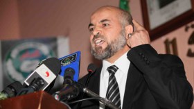 تسيير “المرحلة الانتقالية” ومسيّرها يفجرّ خلافات بين الأحزاب