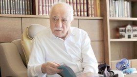 فتح الله غولن لـ “الشرق الأوسط”: الإسلام يتحدى كل أشكال العنف والتطرف ومحاولات تسييس الدين