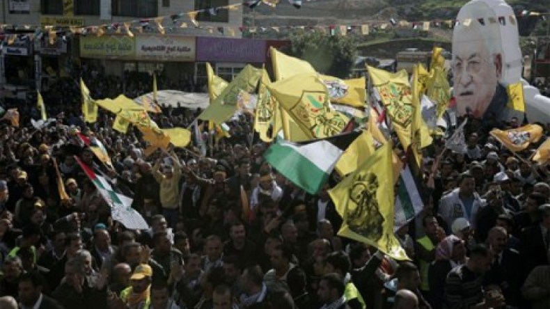 انصار فتح يحتشدون في قطاع غزة لاحياء ذكرى انطلاقتها