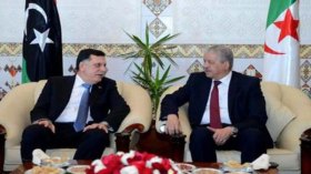 الوزير الأول الليبي فايز السراج في الجزائر الأحد