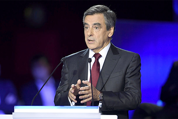 “Penelopegate” scandal tarnishing right-wing candidate Fillon dubbed as a “gift” for Algeria