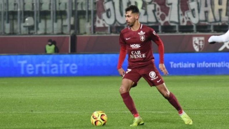 بِالفيديو: بولحية يخطأ ويُصحّح