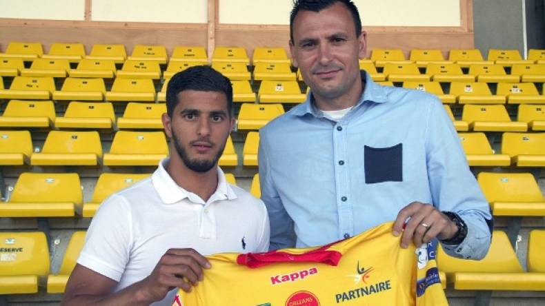 لاعب سابق لـ “الكناري” زميلا لمواطنيه عنتر يحي وزياني
