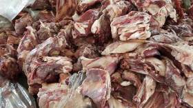 حجز 3.5 طن من اللحوم الفاسدة وترحيل 24 تاجرا فوضويا من غرداية