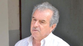 إدارة “الكاب” تفسخ عقد المدرب فرقاني