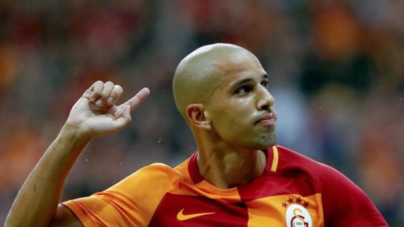 مدرب غالاتسراي ينذر فيغولي بسبب زيادة وزنه وتراجع أدائه