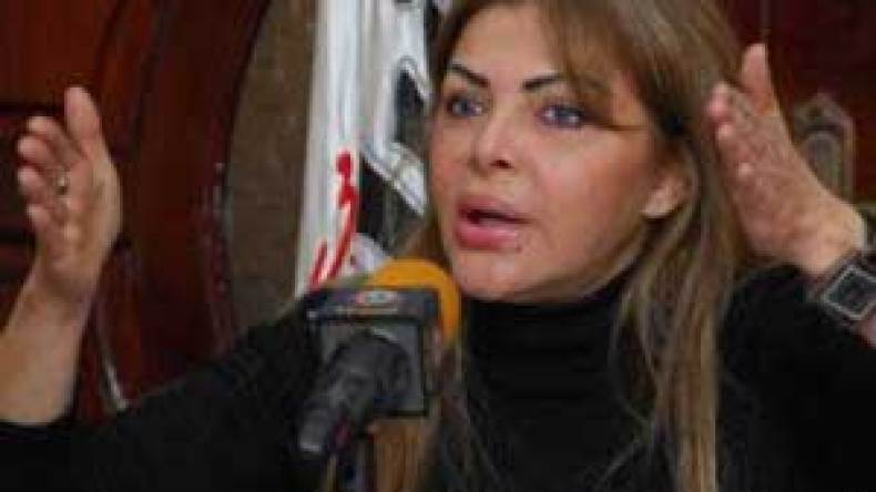 لطيفة: أحترم فلة لأنها جزائرية.. ولم أمنعها من الغناء في مصر