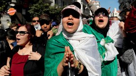 المرأة الجزائرية مصدر لسلمية الحراك الشعبي