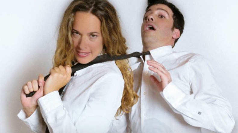 جزائريات يتفنن في إذلال أزواجهن وإخضاعهم