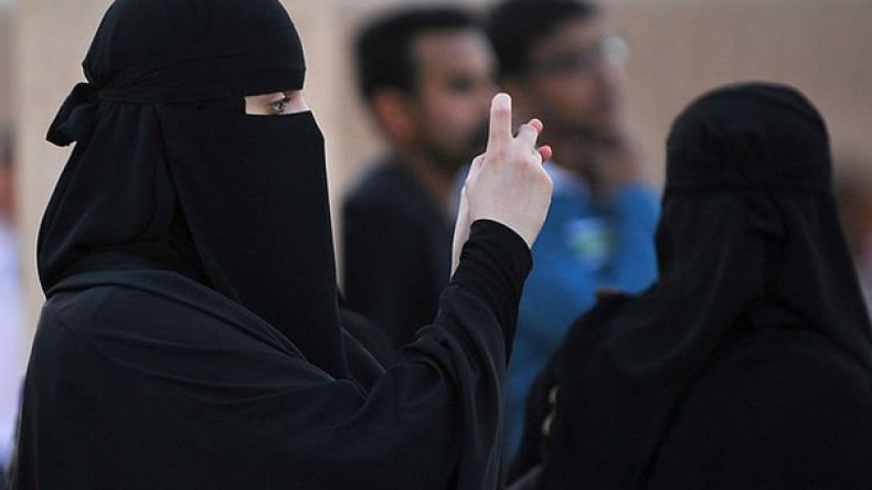 قالوا عن المرأة في الإسلام