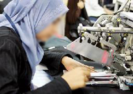 Crédits entre 10 et 100 millions au profit  des femmes au foyer