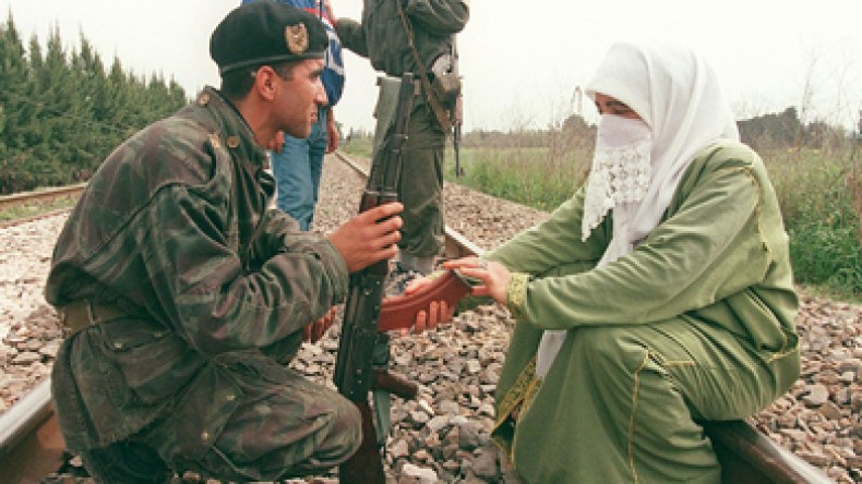 نساء أولاد علال بلقاطة يتصدين لاعتداء إرهابي