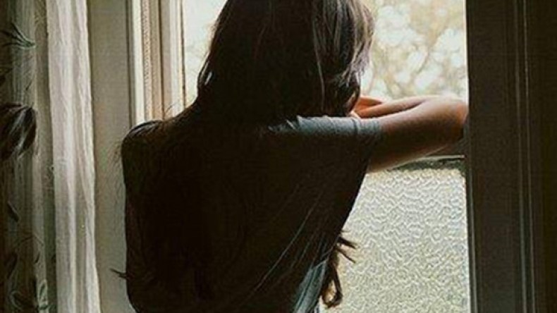 هاربات من البيت يطلبن الصفح والغفران من آبائهن بعد الفضيحة