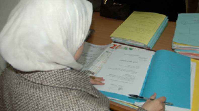 ورقة انتخابية وخطابات برجوازية ونضال داخل الصالونات