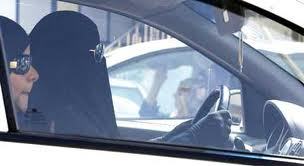 Les Saoudiennes commencent à prendre le volant
